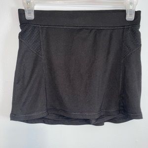 Black sport skirt